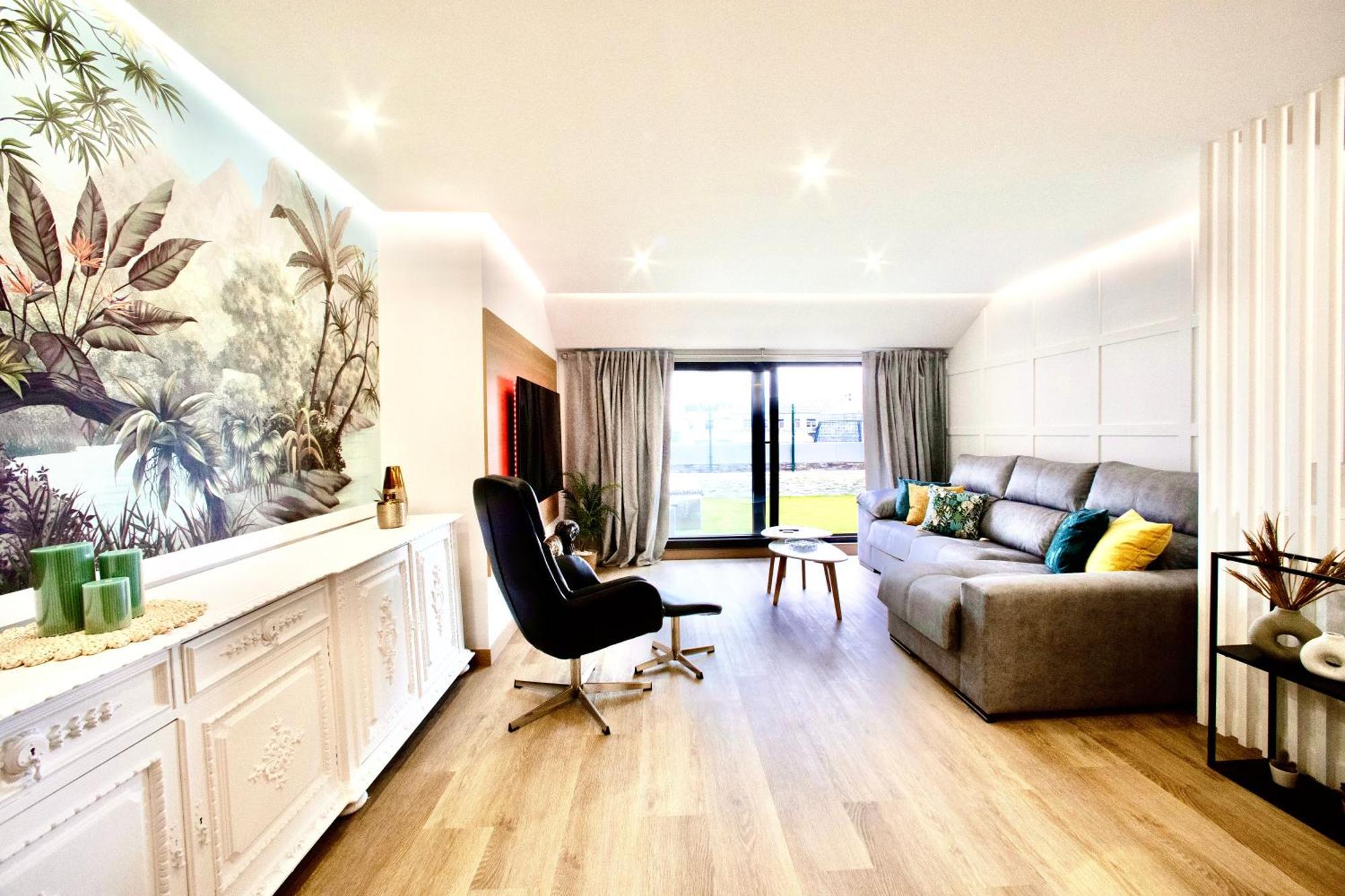 Апартаменты Lucus Skyline & Terrace Луго Экстерьер фото